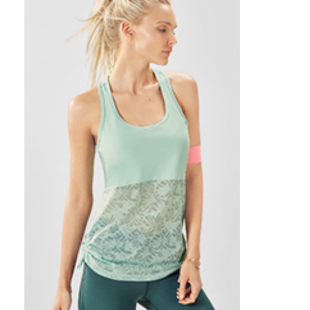 Fabletics- small- tank
